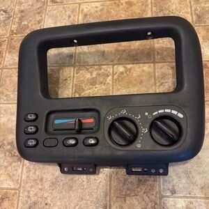 1996 -00 Dodge Caravan Voyager Heat A/C Temperature Climate Control HVAC